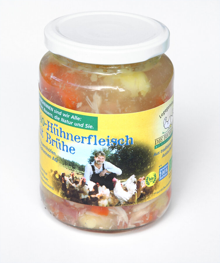 Bio-Hühnerfleisch mit Brühe