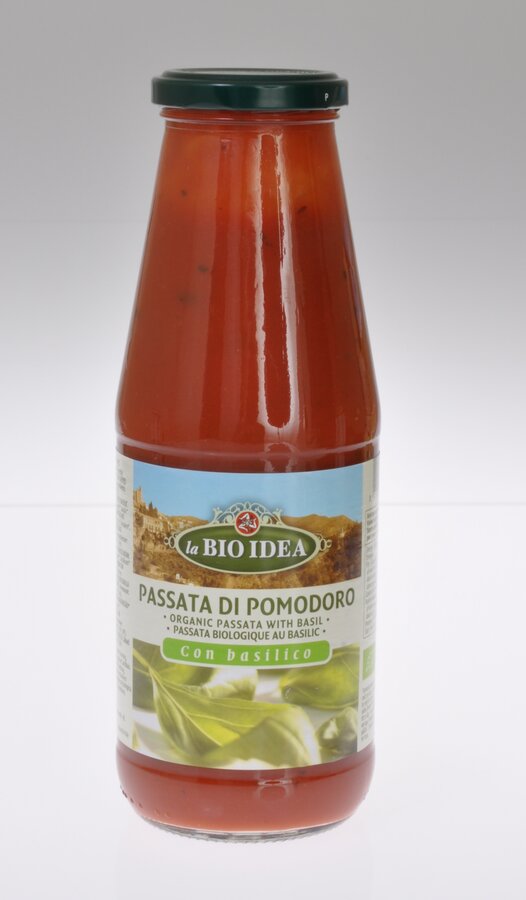 Passierte Tomaten mit basilikum